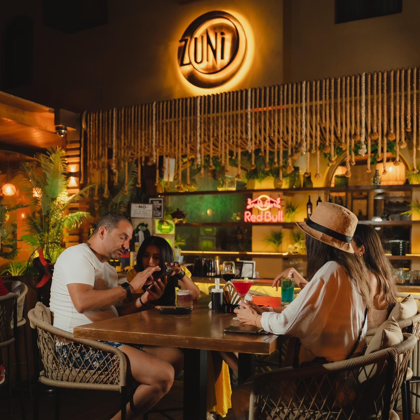 ZOUNI Lounge Bar El Gouna