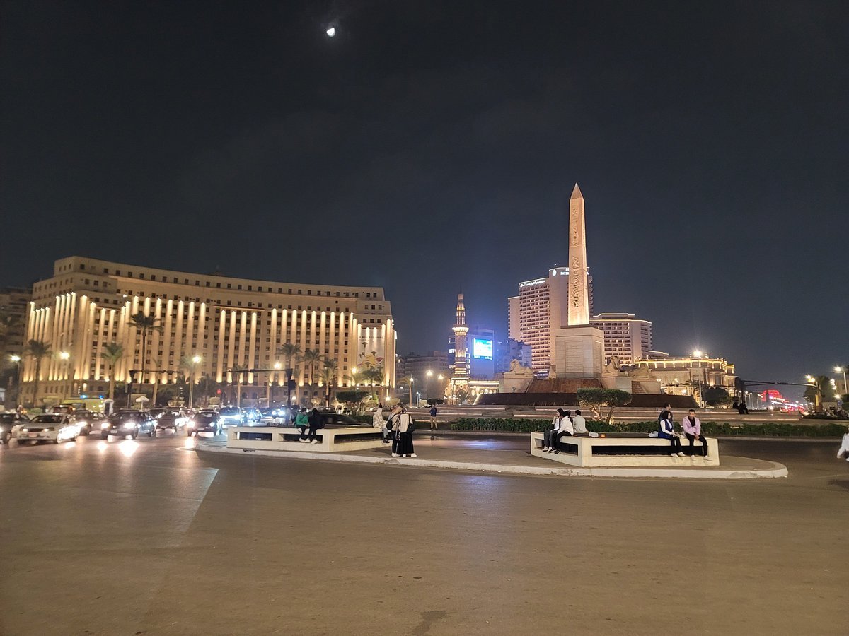 Relaxed nightlife in Aswan